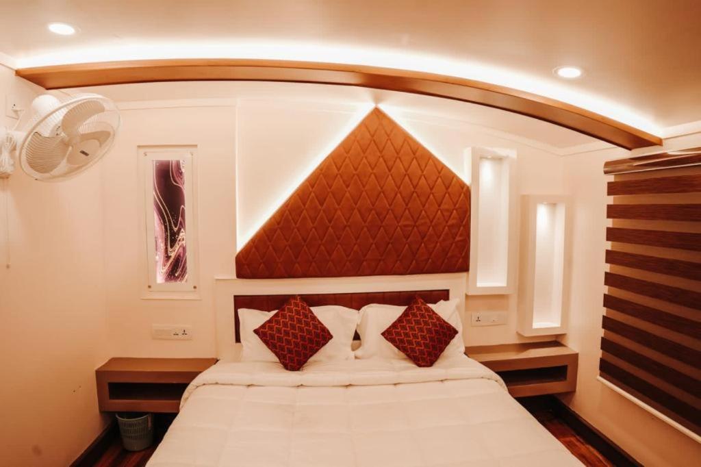 Venice Premium Houseboats Alleppey Alappuzha Eksteriør bilde