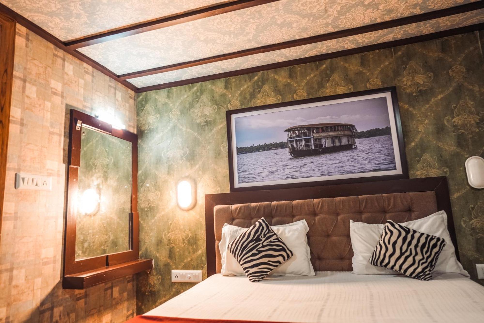 Venice Premium Houseboats Alleppey Alappuzha Eksteriør bilde