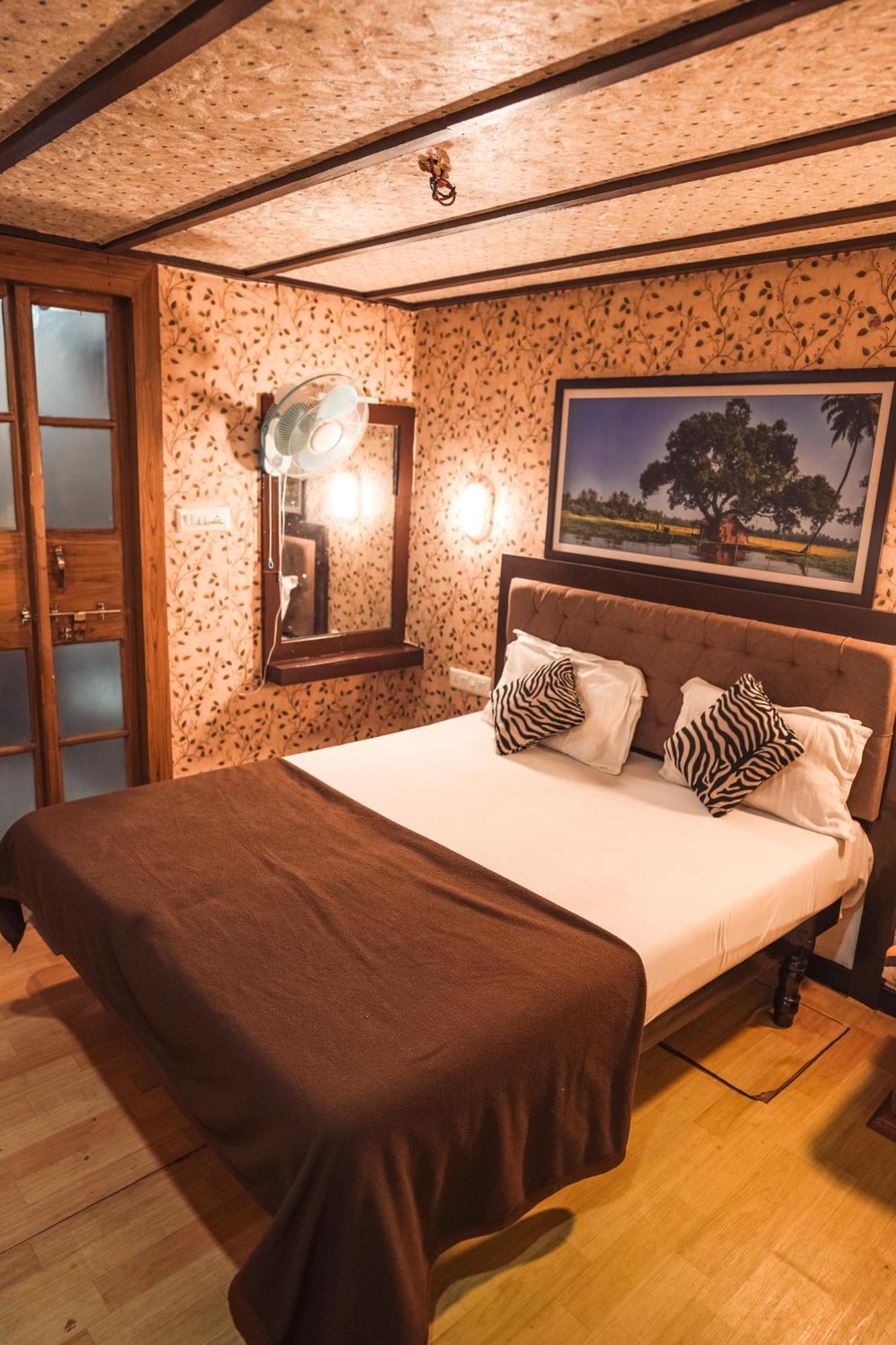 Venice Premium Houseboats Alleppey Alappuzha Eksteriør bilde