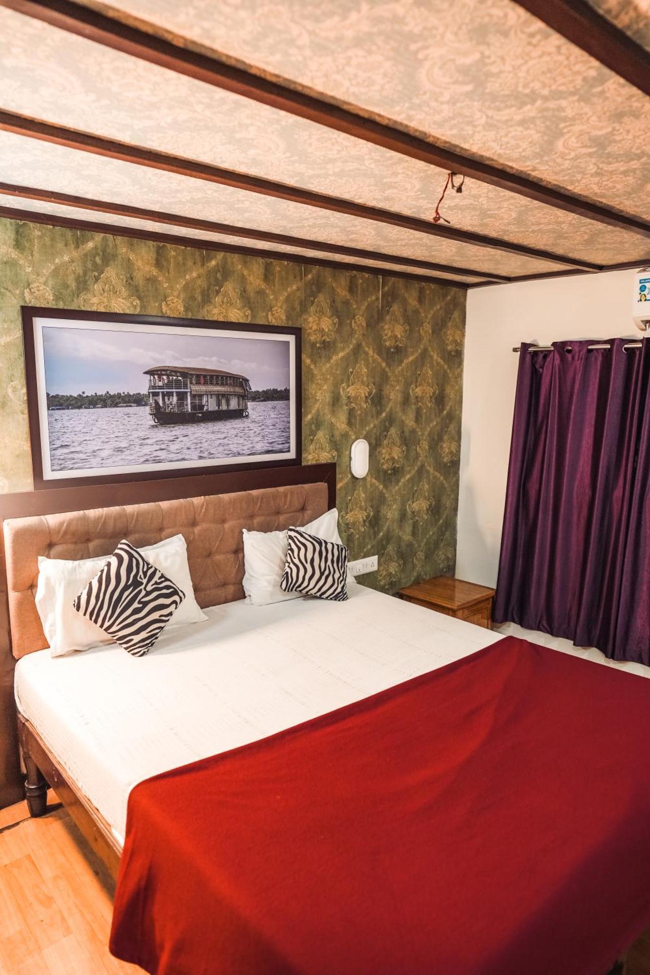 Venice Premium Houseboats Alleppey Alappuzha Eksteriør bilde