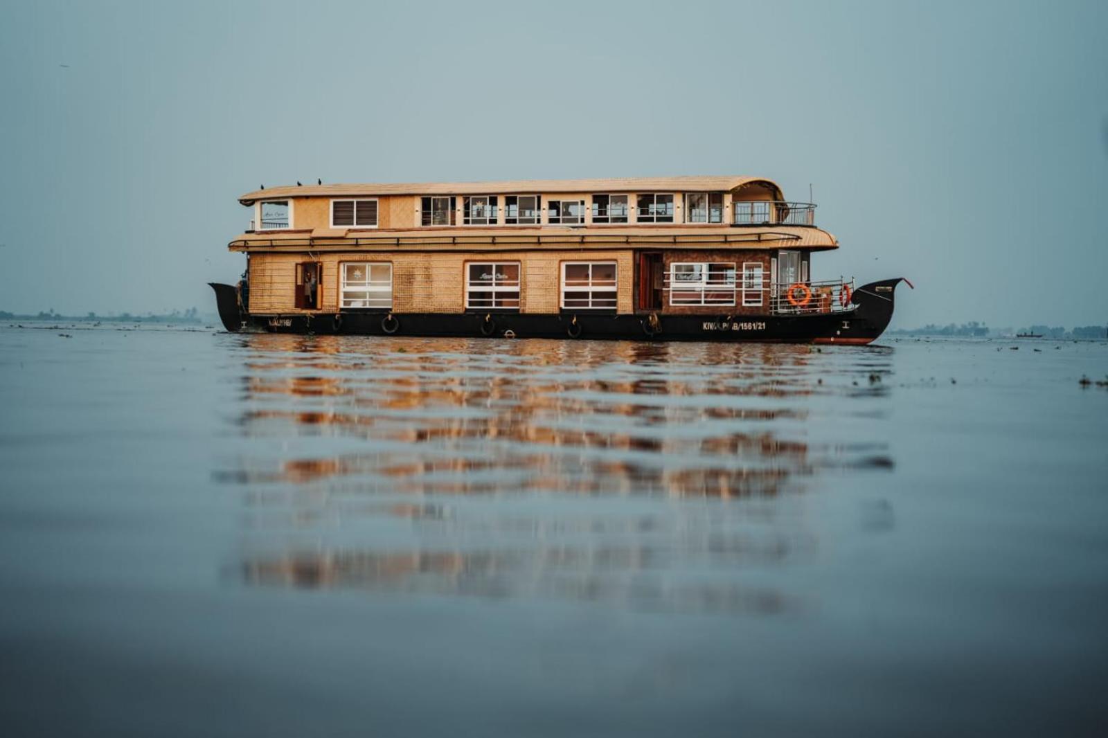 Venice Premium Houseboats Alleppey Alappuzha Eksteriør bilde